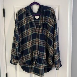 Women’s American Eagle flannel button down hoodie.